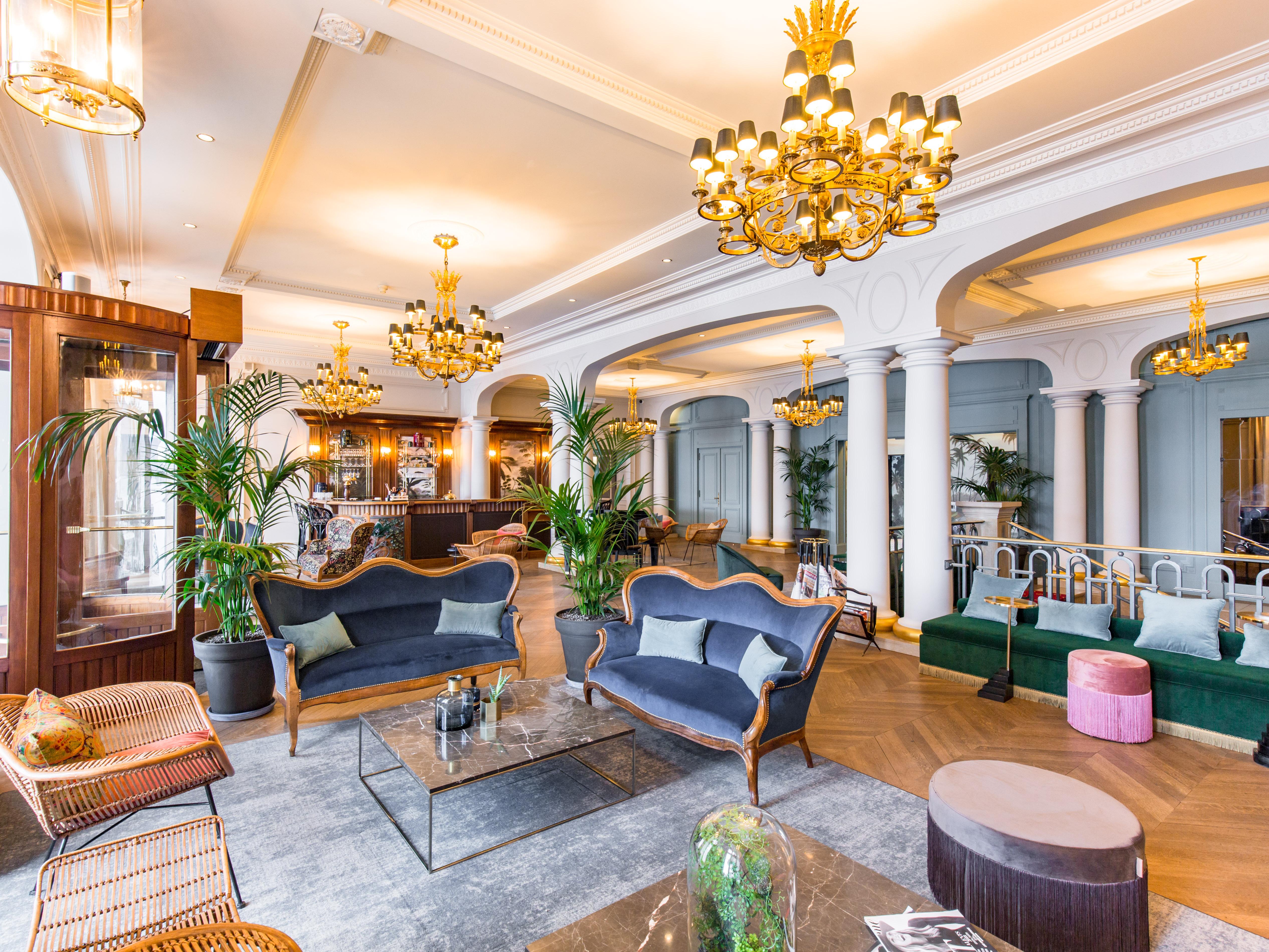 Le Palace De Menthon Екстер'єр фото The lobby of the hotel