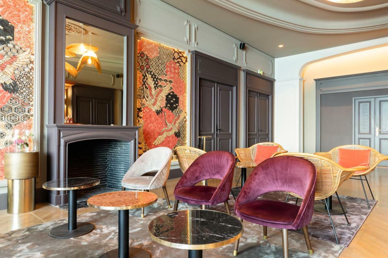 Le Palace De Menthon Екстер'єр фото The interior of the hotel