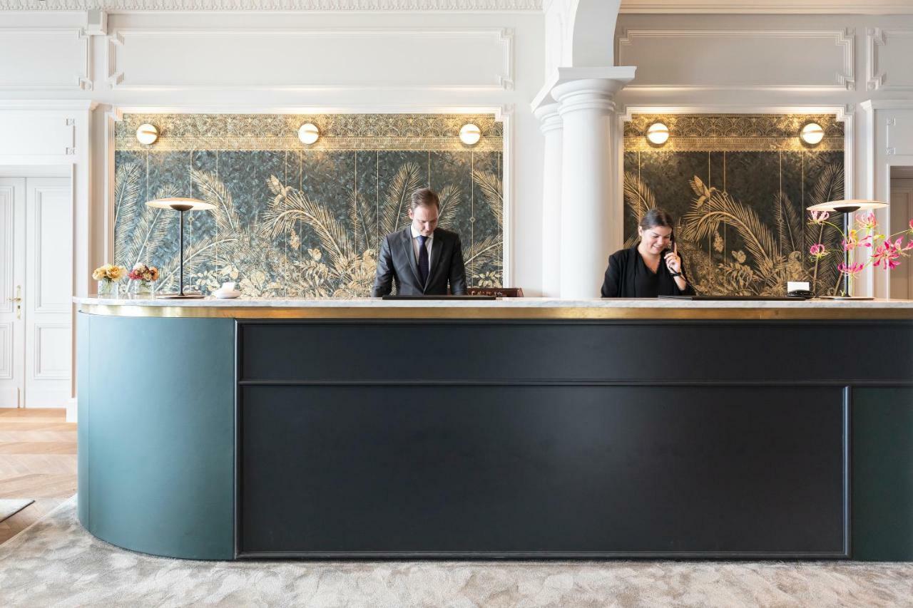 Le Palace De Menthon Екстер'єр фото The hotel's reception